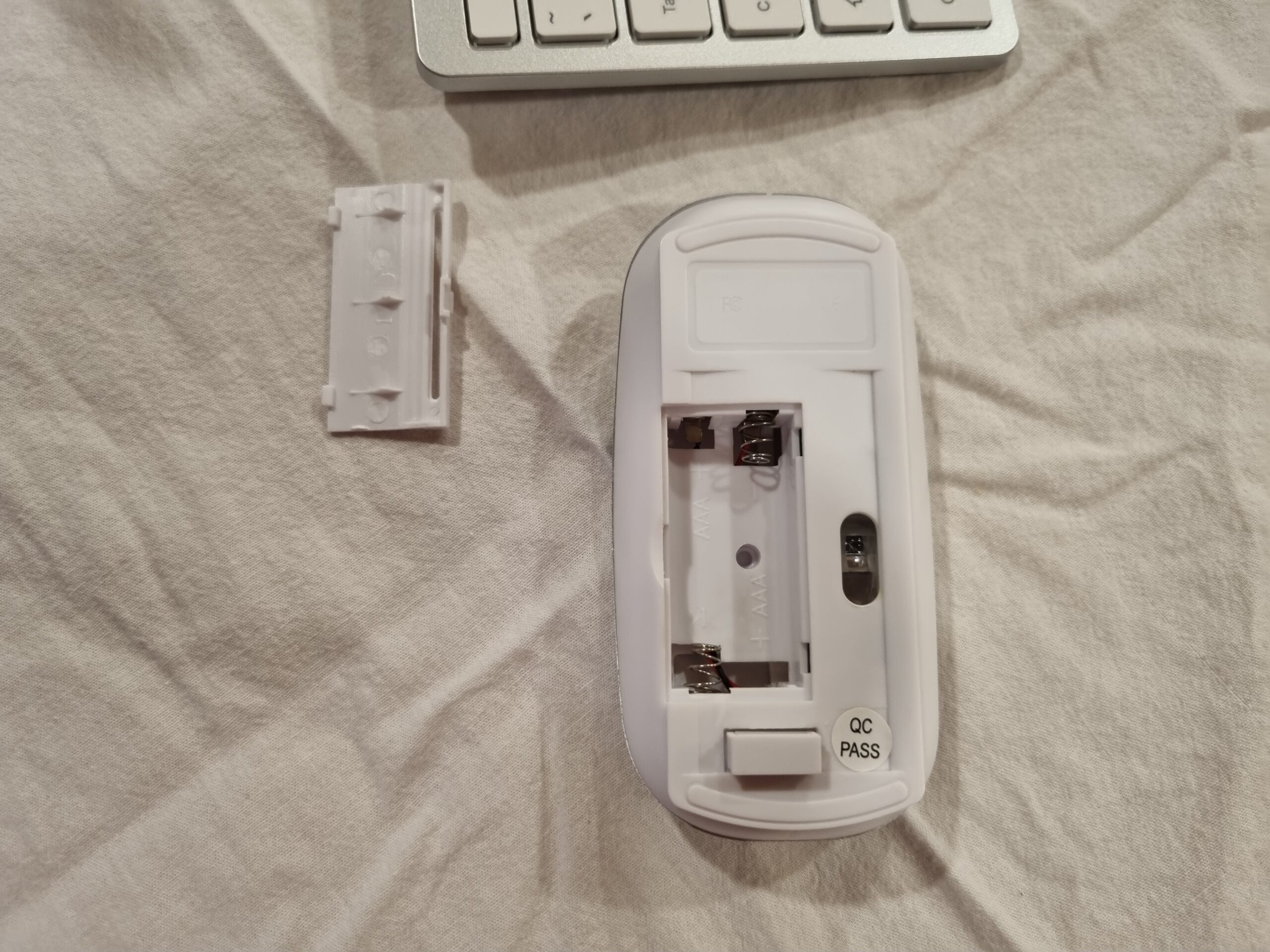 Ofurmjótt lyklaborð og mús - Image 10