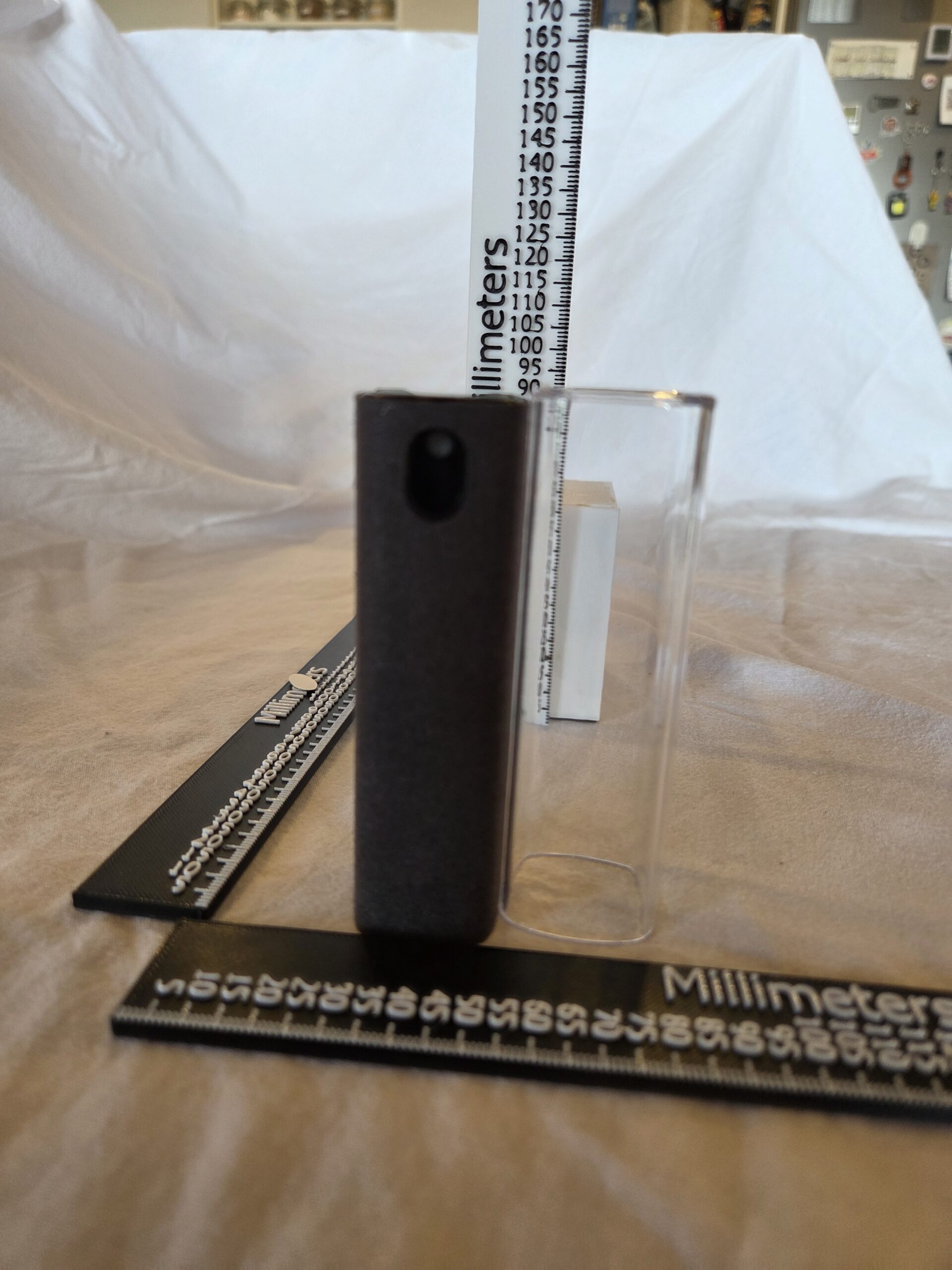 2-í-1 skjáhreinsir með úða og örtrefjaklút - Image 9