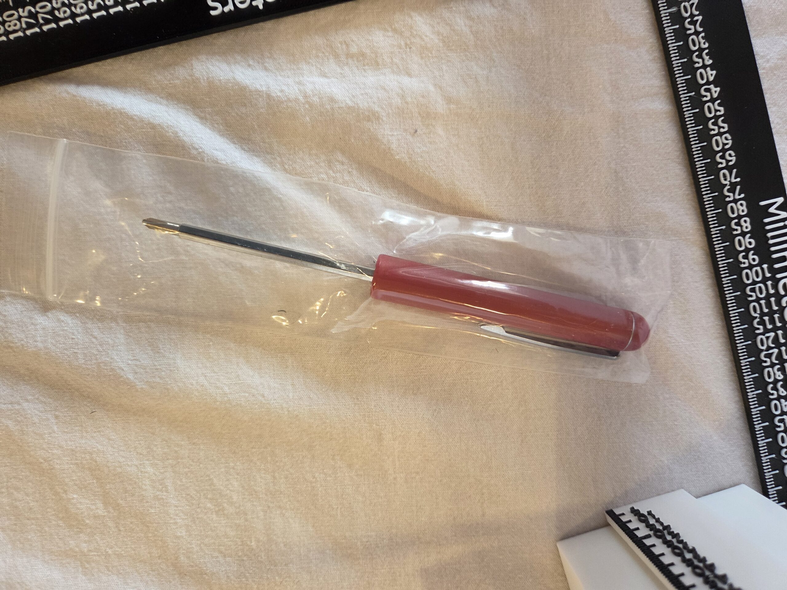 Lítill 2-í-1 skrúfjárn í vasastærð - Image 9