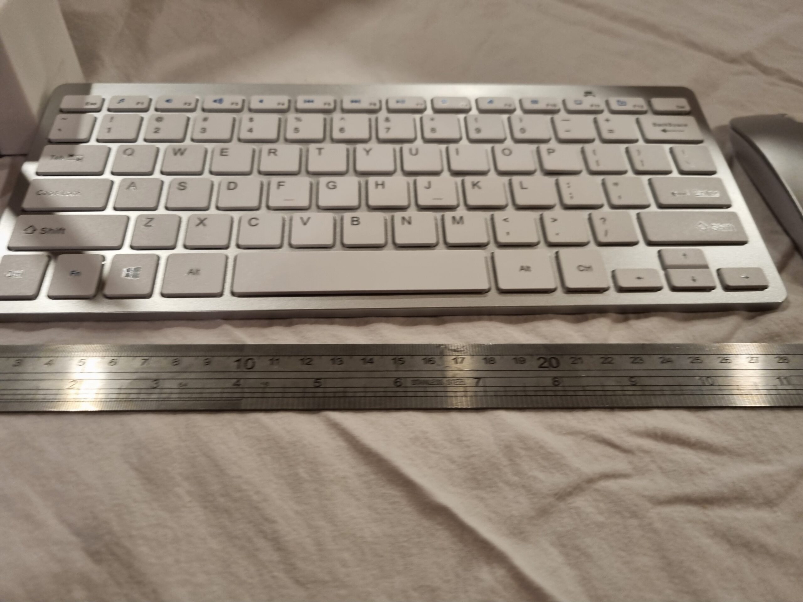 Ofurmjótt lyklaborð og mús - Image 6